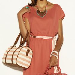 Vestido color coral de la colección Verano 2012 de Suiteblanco