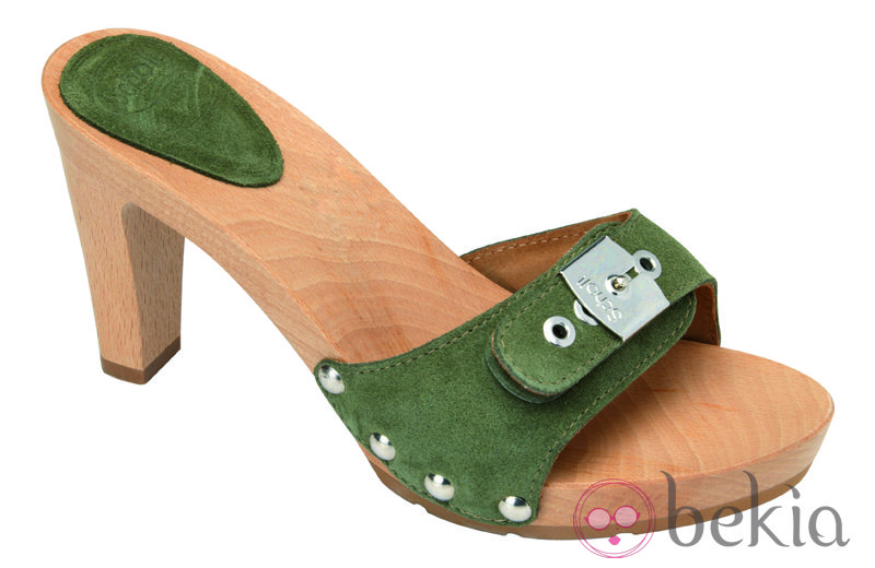 Sandalia verde de madera de la nueva colección de Scholl para este verano 2012