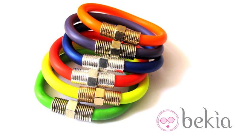 Pulseras flúor, nueva colección 'Este verano es flúor' de Elena Estaun para este verano