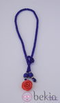 Collar azul marino de la colección de joyas de Vanesa Romero