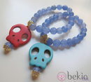 Pulseras de cuentas con calaveras de la colección de joyas de Vanesa Romero