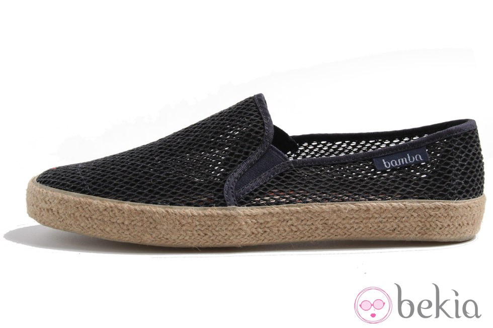 Zapatilla en negro de yute de la colección Victoria by BAMBA verano 2012