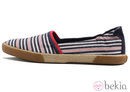 Zapatilla copetes en rayas de la colección Victoria by BAMBA verano 2012