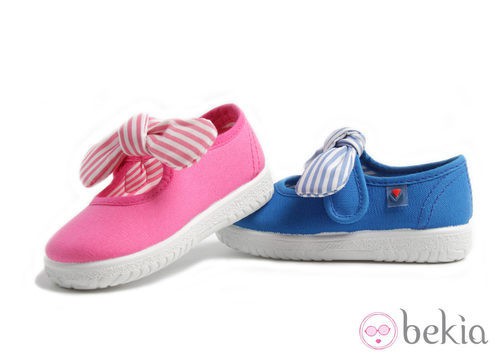 Victorias con lazos a rayas para niñas de la colección verano 2012