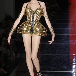 Corsé metalizado de Jean Paul Gaultier en la Pasarela de  la Alta Costura de París otoño/invierno 2012/2013