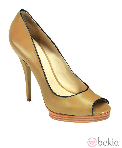 Zapatos peeptoes de la nueva colección de Longchamp para este verano 2012 