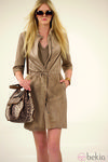 Conjunto en tonos verdes de la nueva colección de Longchamp para este verano 2012