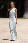 Vestido azul empolvado de Toni Francesc en la pasarela 080 Barcelona primavera/verano 2013