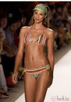 Bikini con detalles flúor de Agua Bendita en la Mercedes Benz Fashion Week Swim 2012 en Miami
