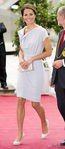  Kate Middleton con un vestido gris perla en la gala de la Royal Art Academy