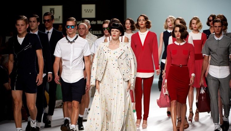 Modelos del desfile de la colección primavera/verano de David Delfín