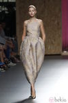 Vestido estampado entubado en los tobillos de la colección primavera-verano 2013 de Duyos