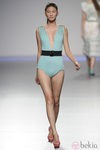 Bañador azul de hombreras con flecos de la colección primavera-verano 2013 de Kina Fernández
