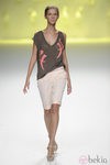 Bermuda salmón y jersey de punto en pico de la colección primavera/verano 2013 de Sita Murt