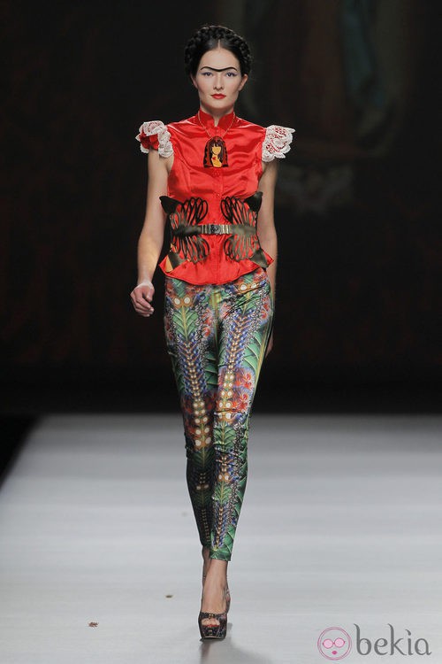 Pantalón con estampado vegetal de Maya Hansen, colección primavera-verano 2013