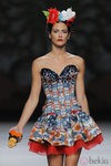 Corsé con estampado azul de calaveras de Maya Hansen, colección primavera-verano 2013