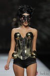 Corsé metálico de Maya Hansen, colección primavera-verano 2013