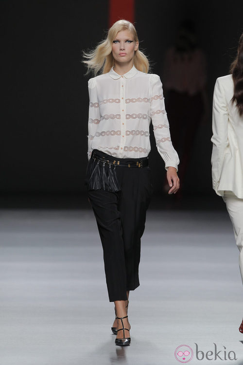 Camisa con detalles transparentes de Miguel Palacio, colección primavera/verano 2013