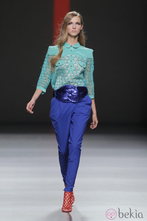 Cinturón cruzado de Miguel Palacio, colección primavera/verano 2013