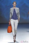Chaqueta sin solapas de Sara Coleman, colección primavera/verano 2013