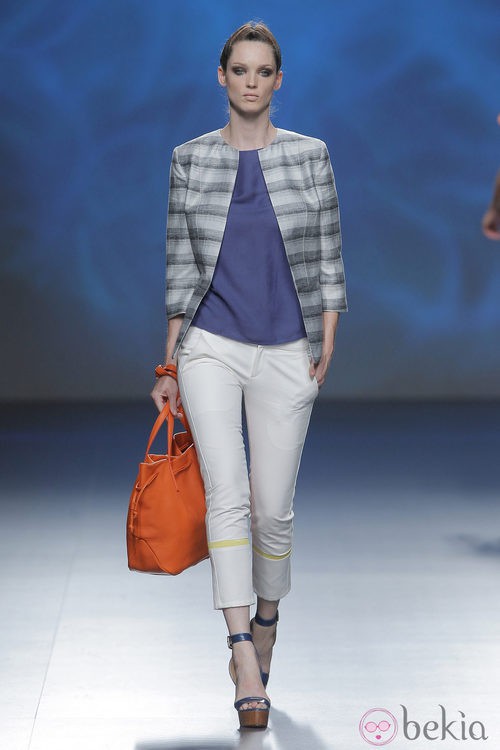 Chaqueta sin solapas de Sara Coleman, colección primavera/verano 2013