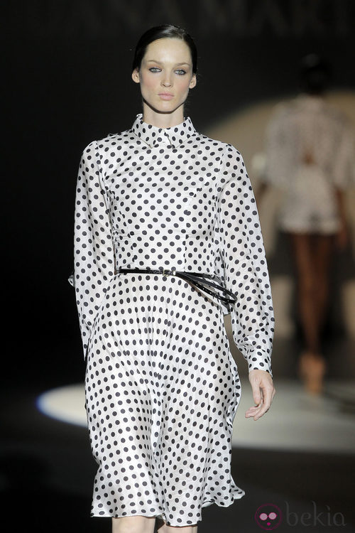 Vestido de lunares de Juana Martín, colección primavera/verano 2013