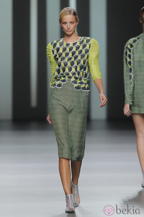 Conjunto en tonos verdes de Martín Lamothe, colección primavera/verano 2013