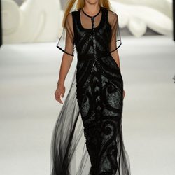 Vestido negro con transparencias de Carolina Herrera primavera/verano 2013