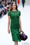 Vestido verde de encaje crochet de Burberry primavera/verano 2013