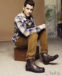 Arthur Sales posa con botas en la nueva campana de Xti otoño/invierno 2012/2013