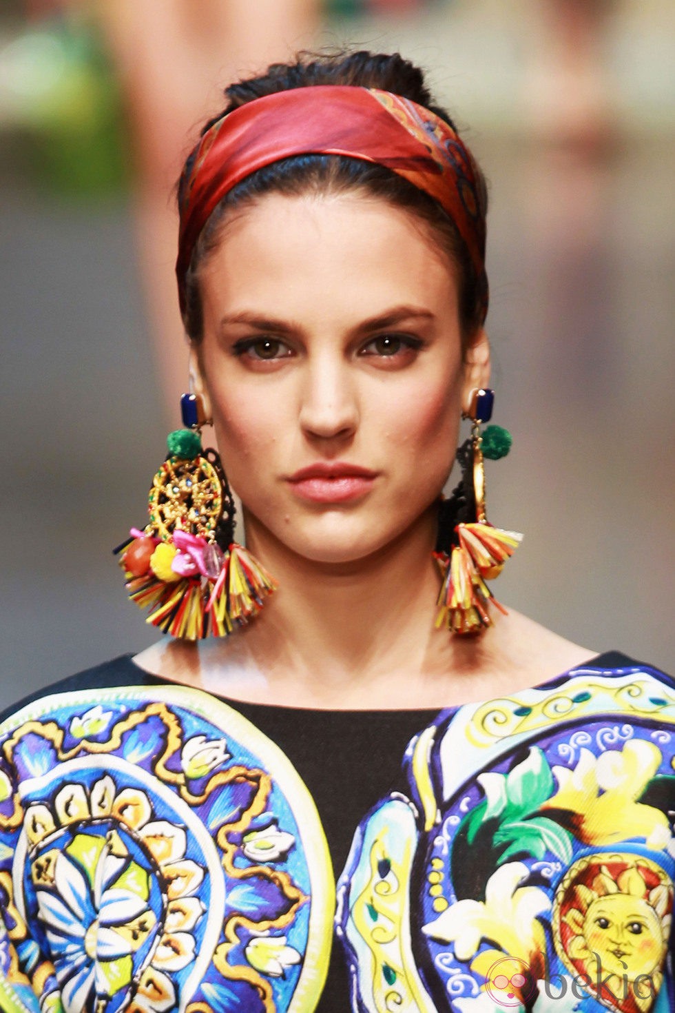 Complementos XXL en el desfile de Dolce & Gabbana en la Semana de la Moda de milán primavera/verano 2013