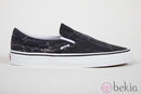 Zapatilla 'slip' negra con destellos de la colección Vans x Kenzo parte III