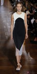 Vestido blanco y negro de Stella McCartney primavera/verano 2013