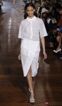 Conjunto blanco con troquelado de Stella McCartney en la Semana de la Moda de parís primavera/verano 2013