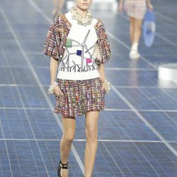 Los molinos de viento se plasman en las camisetas de Chanel primavera/verano 2013