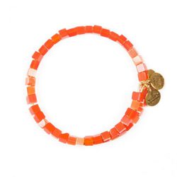 Pulsera con cuentas naranjas y charms de Alex and Ani 