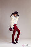 Pantalones pitillo burdeos y camisa azul cielo de I.Code otoño/invierno 2012/2013