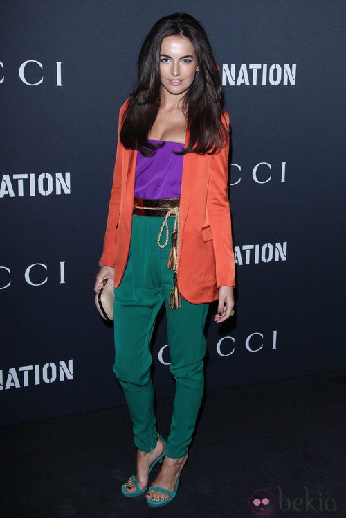 Camilla Belle, color block según Gucci