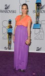 Jessica Alba, color block embarazada