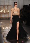 Traje de noche con amplio corte lateral de Jason Wu