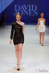 Vestido corto de encaje de David Jones