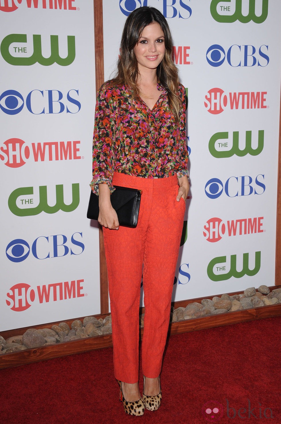 Rachel Bilson con blusa y pantalón de Erdem