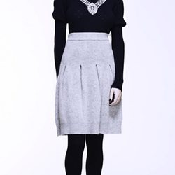 Florence Brudenell Bruce, novia del príncipe Harry, con falda de punto para Anonymous Clothing