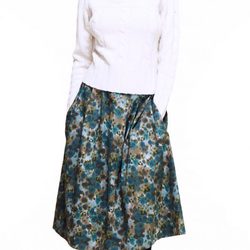 Florence Brudenell Bruce con falda floral Anonymous by Ross + Bute