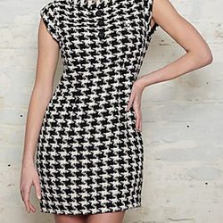Vestido de pata de gallo de Amy Winehouse para Fred Perry