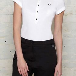 Polo blanco de Amy Winehouse para Fred Perry