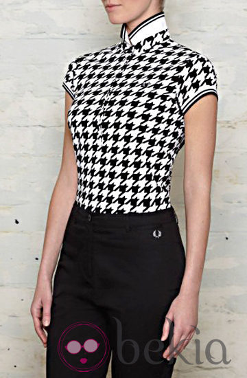 Polo de pata de gallo de Amy Winehouse para Fred Perry
