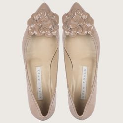 Bailarinas nude con adorno de Pura López, colección otoño/invierno 2011