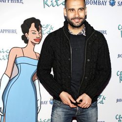 Guardiola con vaqueros y chaqueta de lana