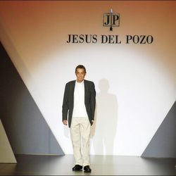 Jesús del Pozo sobre la pasarela